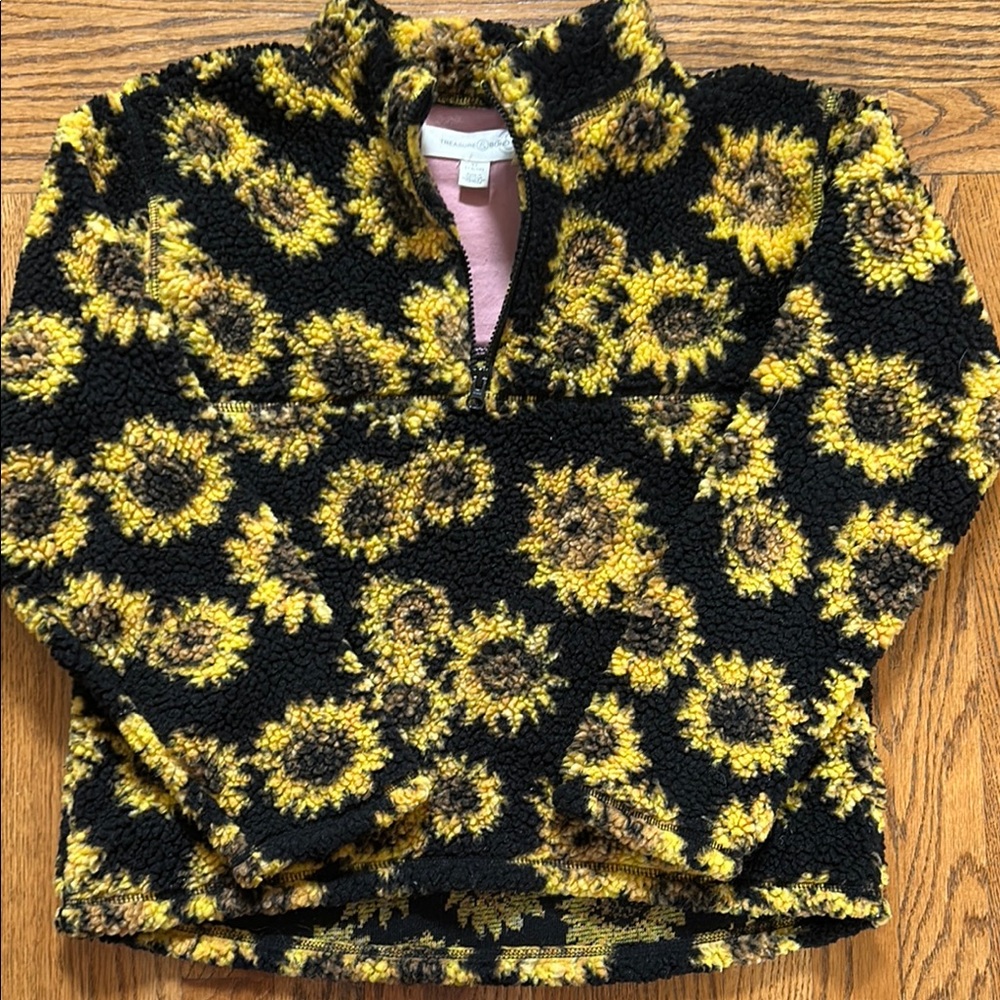 Treasure & Bond Black and Yellow Sunflower Sweatshirt